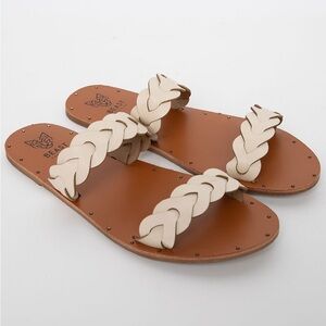 Beast Fashion Womens Braided Vegan Leather Slide Sandals Size 7 Cream Studded